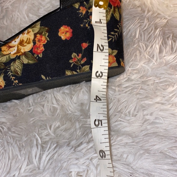 Shi by Journey’s Floral Wedge Heels UEC SZ 7.5 - Picture 4 of 10